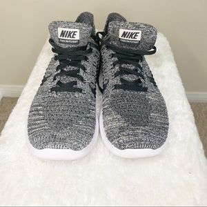 Nike Free Rn Flyknit 2018 sz 9